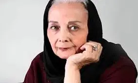 سفر در زمان؛ «کتایون امیرابراهیمی» بر پشت بام خانه اش در تهران؛ دهه 40 