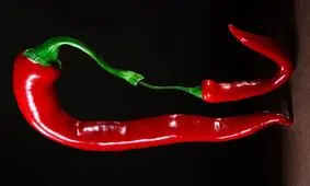 با خوردن غذا‌های تند چه اتفاقی در بدن‌تان رخ می‌دهد؟