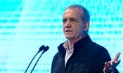 پزشکیان در بازدید از نمایشگاه «مدار»: دولت با جوانان با انگیزه همراهی می‌کند/ ویدئو