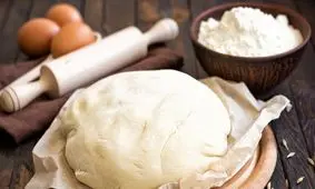 طرز تهیه خمیر جادویی بدون خمیر مایه و استراحت