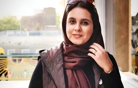 غش کردن المیرا عبدی در مراسم پدرش/ ویدئو