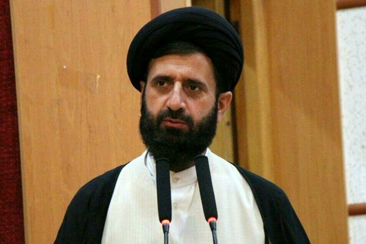 امام جمعه گرمسار: ورود زنان به ورزشگاه اشتباه بود/ اگر مسئولی از راه اشتباه بازنگردد و تصمیمات اشتباه خود را اصلاح نکند اهل جهنم است