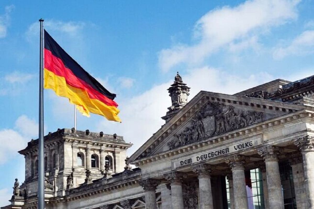 آلمان ادعای مذاکرات پنهانی با ایران برای واردات نفت یا گاز را تکذیب کرد

