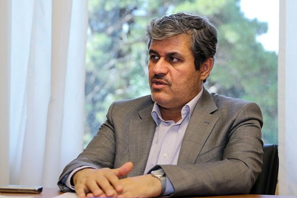 تاج گردون: هر رئیس جمهور گویا باید یک مشائی داشته باشد