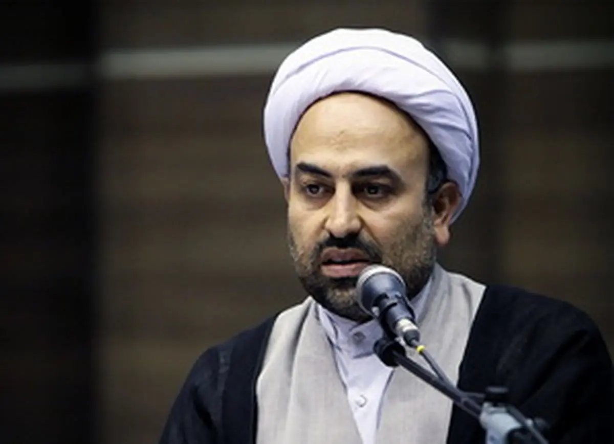 زائری: کسی که می‌گوید در ۴۰ سال اندازه ۴۰۰ سال پیشرفت کردیم، آیا می‌داند در جامعه چه می‌گذرد؟