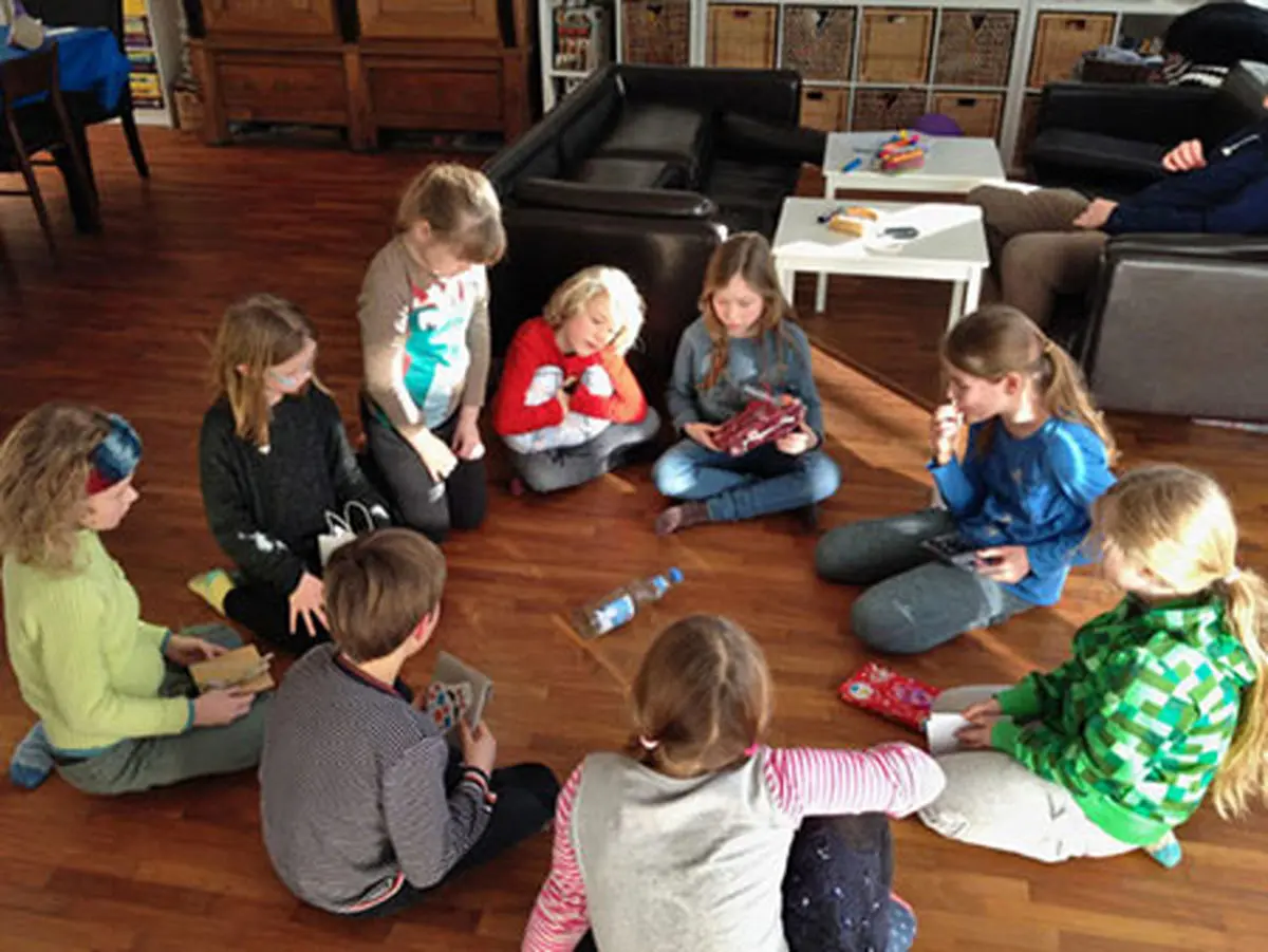 ﻿معرفی بازی شجاعت یا حقیقت (بطری بازی)