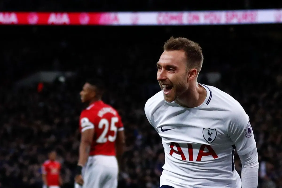 پرز به دنبال اریکسن