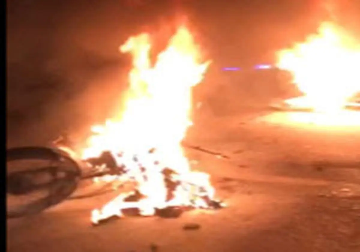 موتورسیکلت‌ها طعمه حریق شدند + فیلم