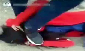 واکنش‌های گسترده کاربران به انتشار فیلم عجیب کتک زدن یک دختر