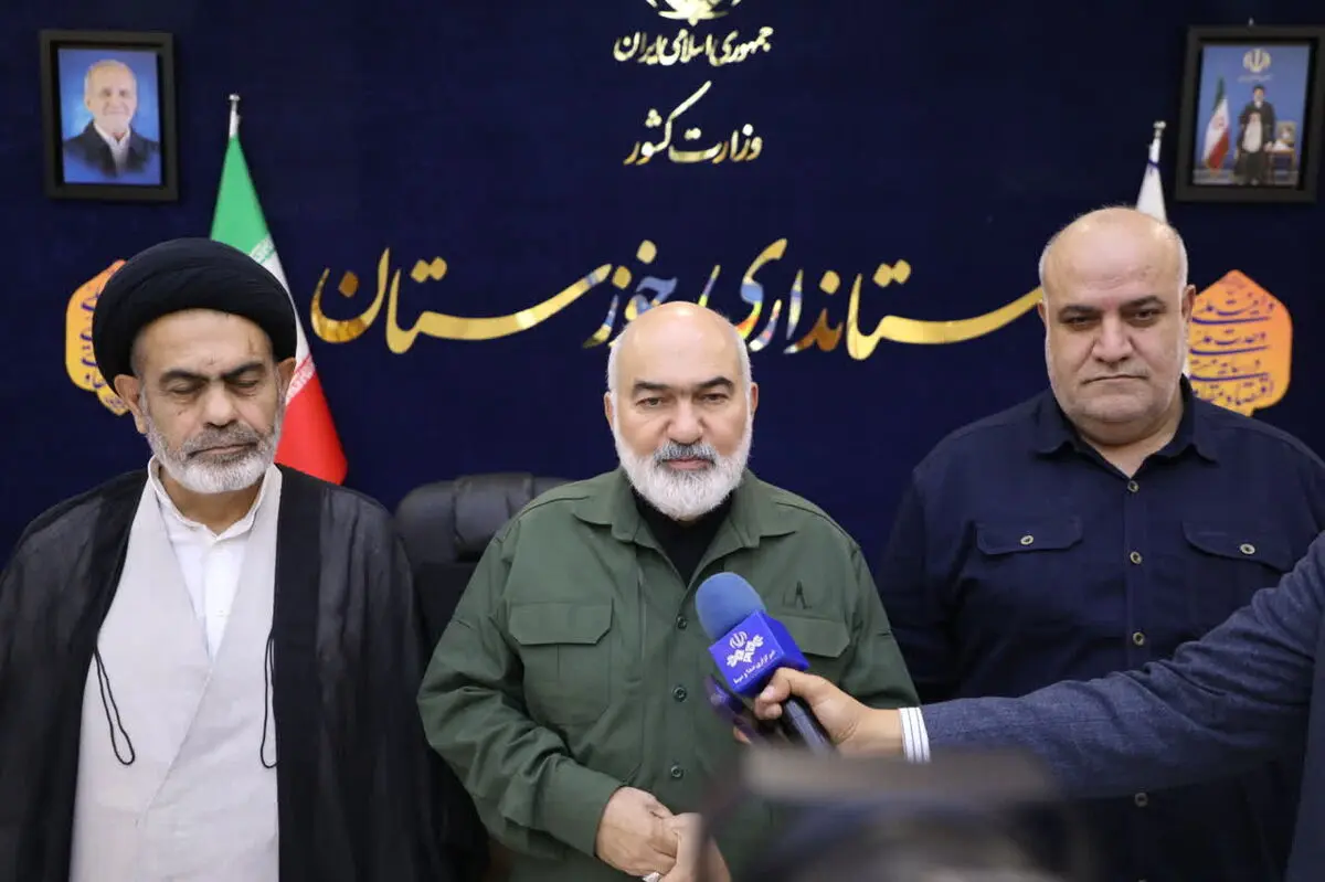 استاندار خوزستان: خدمات‌رسانی به زائران حسینی یک امر قدسی و الهی است / اتمام سایبان‌های مرزهای شلمچه و چذابه تا پایان تیرماه / استقرار هماهنگ‌کننده ثابت برای مدیریت یکپارچه مرزهای خوزستان در اربعین ۱۴۰۵