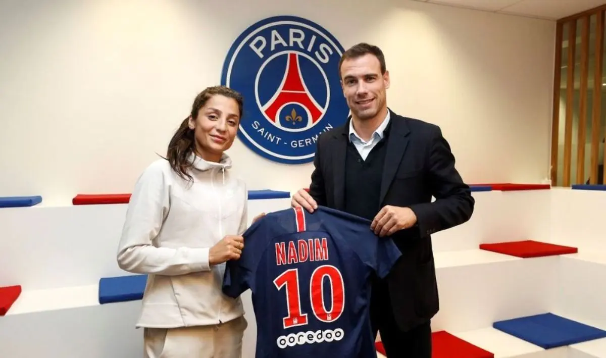 ستاره پاری‌سن‌ژرمن؛ فرار کرده از چنگ طالبان، جراح، گلزن و چند زبانه