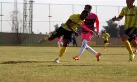 مهاجم کامرونی در انتظار تأیید تارتار