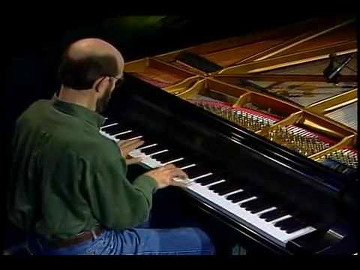 پیانو‌نوازی زیبای جورج وینستون