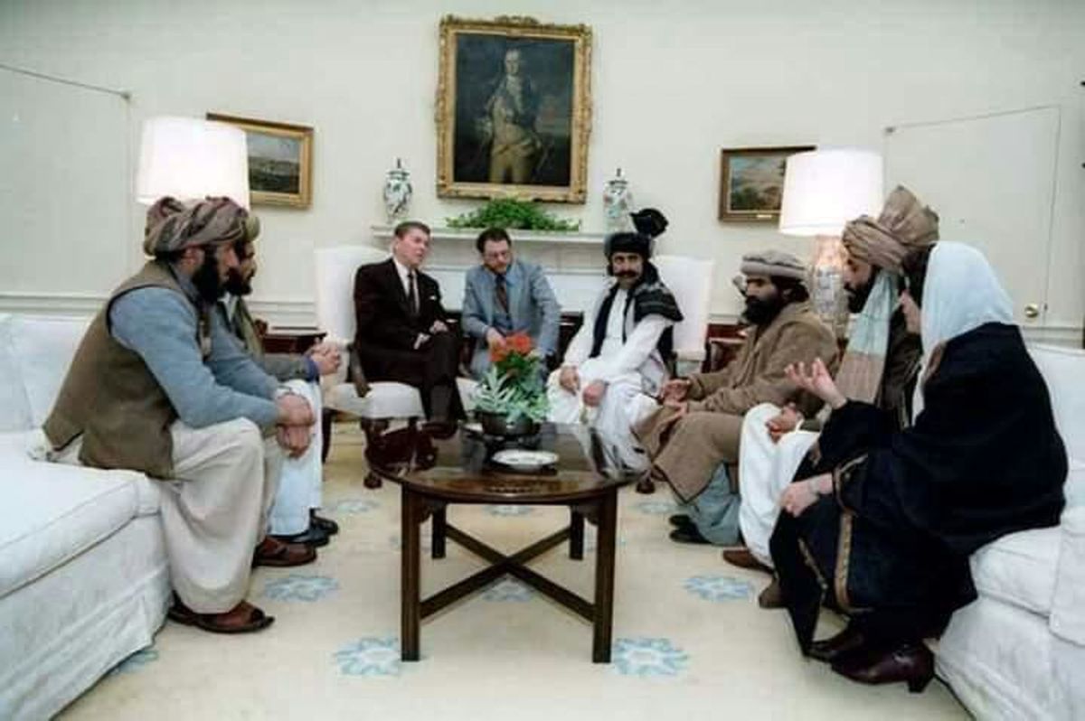 عکسی تاریخی از خاشقجی در کنار ریگان و مجاهدین افغان