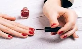 لاک ناخن را در خانه بسازید