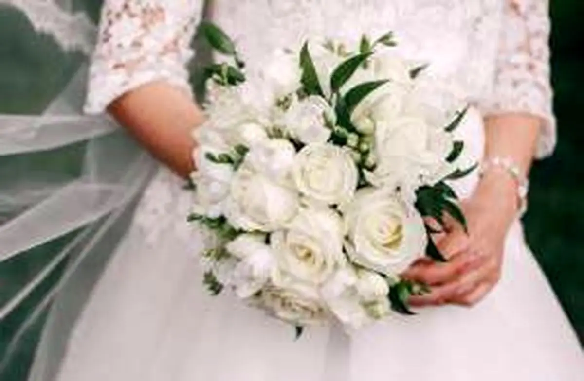 کار زشت و شرم آور این عروس در مراسم ازدواجش