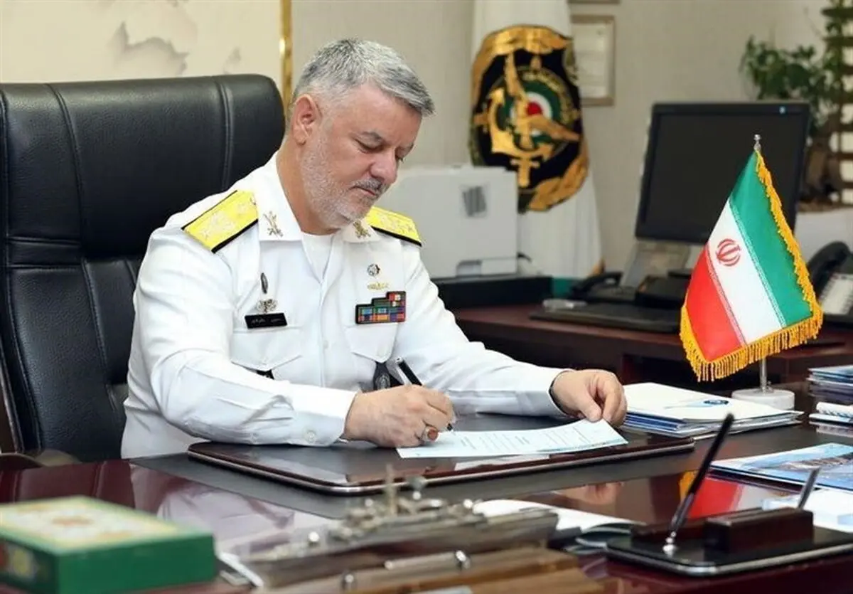 `دریادار خانزادی روز پرستار را تبریک گفت