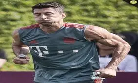 عضلات درهم تنیده لواندوفسکی سوژه رسانه‌ها
