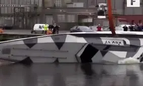 قایقی مجهز به صندلی های ضد تنش