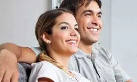 نوازش بدن زن پیش از رابطه جنسی