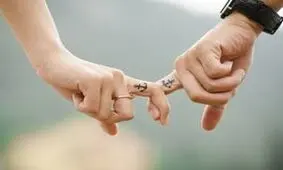 عشق واقعی بین زن و مرد 20 نشانه اصلی دارد!!