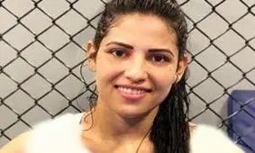 عاقبت دردناک دزدی که می خواست از زن قهرمان ورزش های رزمی سرقت کند! عکس