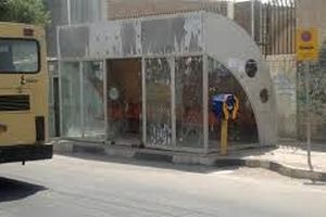 وضعیت یک ایستگاه اتوبوس در اهواز/ فیلم