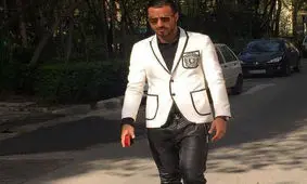 دلایل سوشا مکانی برای پوشیدن لباس های عجیب + فیلم