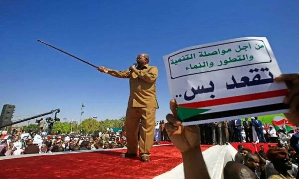 عمر البشیر: دولت با تظاهرات‌ها تغییر نخواهد کرد