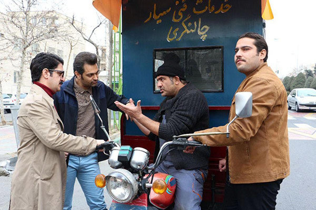 سینا حجازی برای «دنگ و فنگ روزگار» میخواند