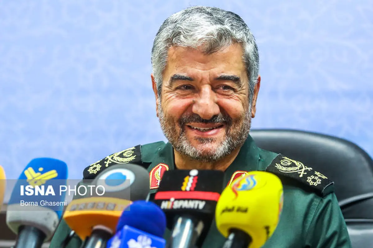 سردار جعفری: نیازمندی مناطق محروم را باید از دستگاه‌های اجرایی مطالبه کنیم