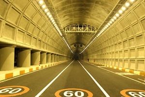 اخذ عوارض تردد در تونل‌های شهری منتفی است