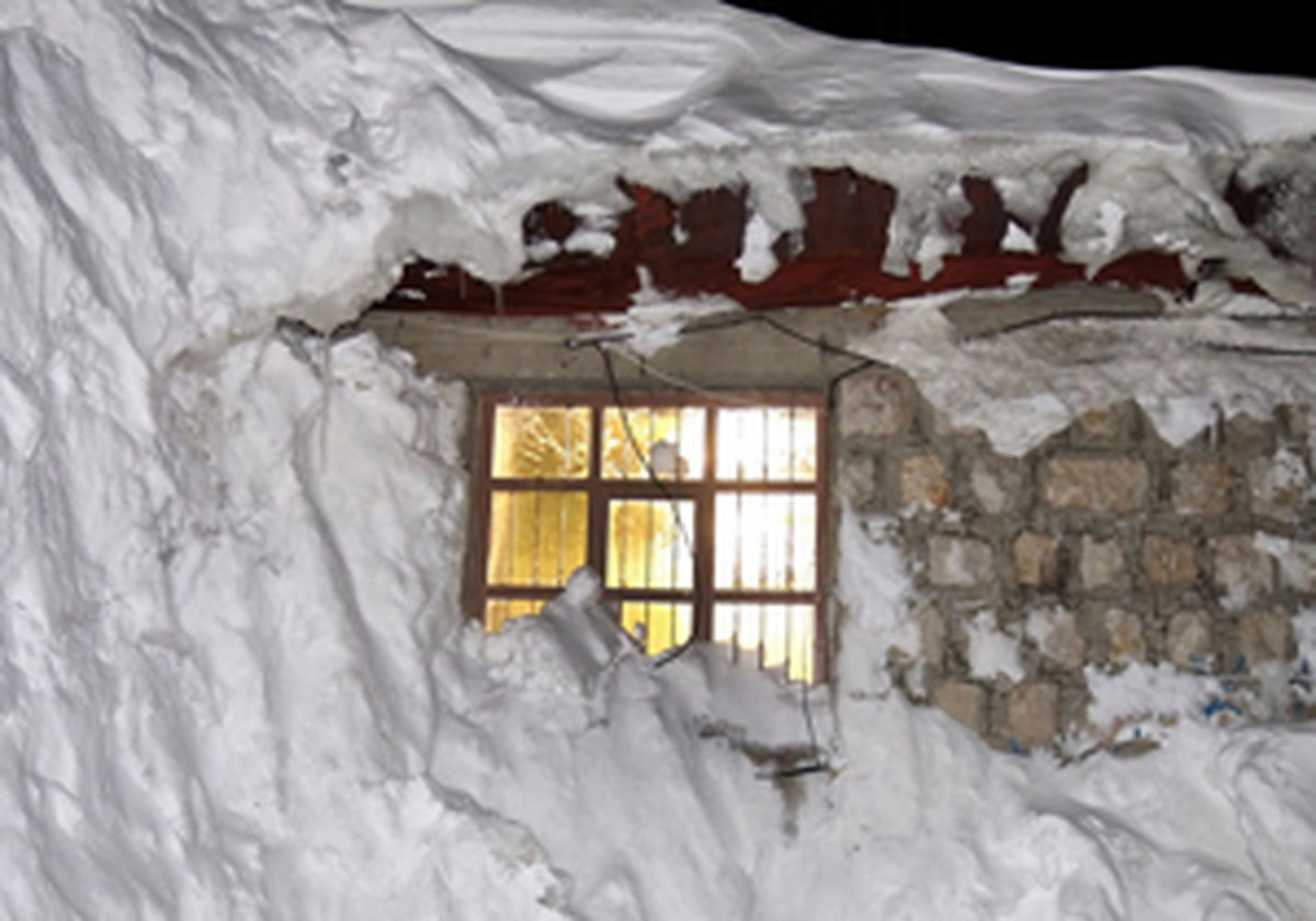 تخریب دو منزل مسکونی در روستای ممسنی اردل