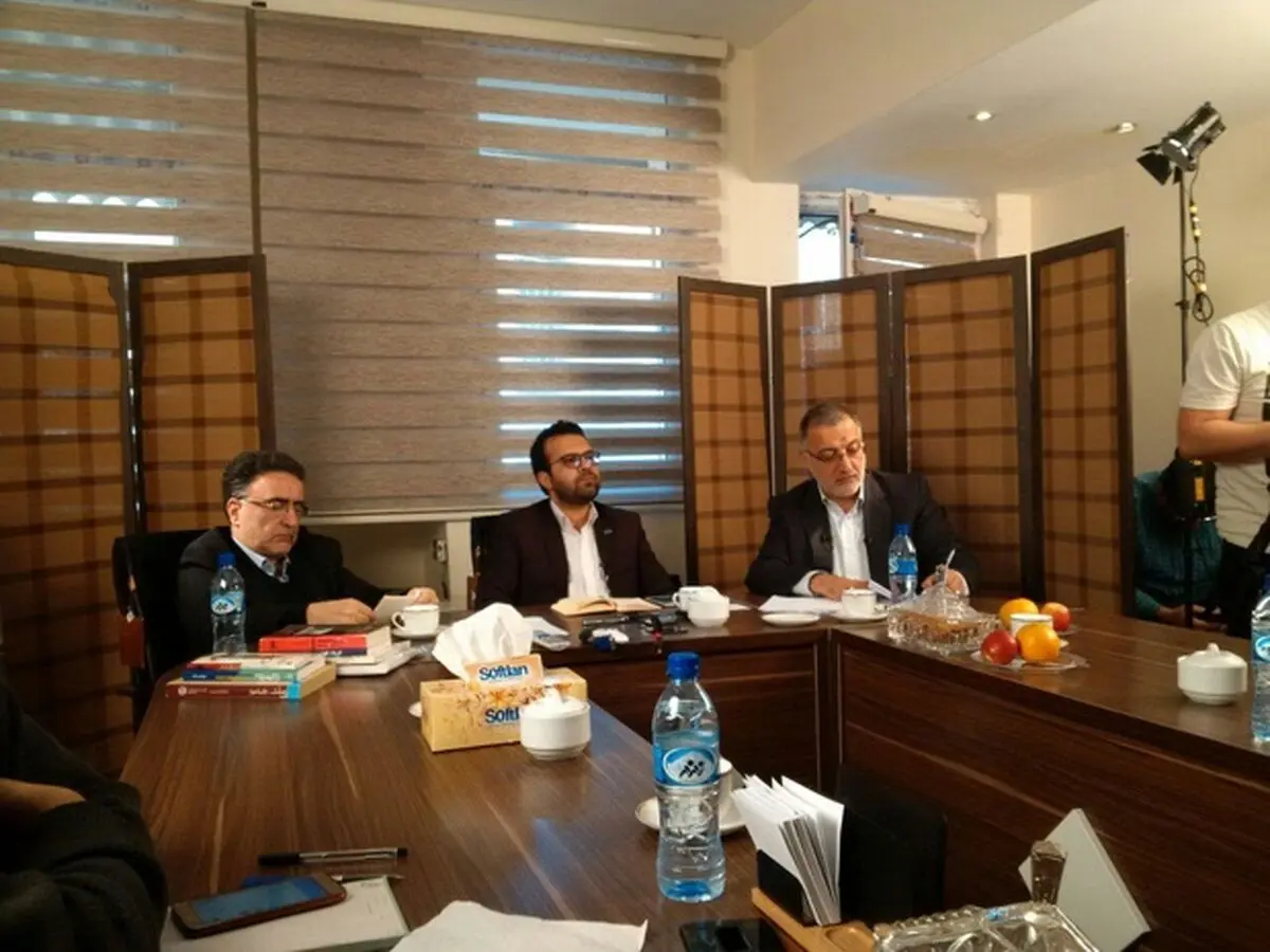 زاکانی: به نظرم اصلاح طلبان دیکتاتورهایی هستند كه تنها شعار آزادی می دهند/ تاج زاده: خودسرها هرجا وارد می ‌شوند ما ضربه خوردیم
