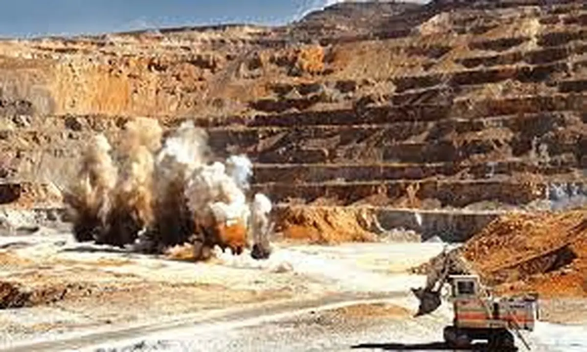 مجموعه انفجارهای بسیار زیبا در معادن روباز