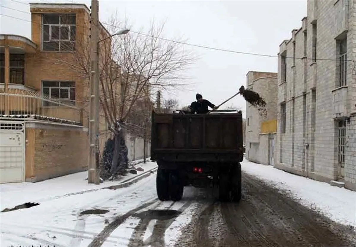 برف‌های آزادراه زنجان ـ قزوین تخلیه می‌شو‌د‌