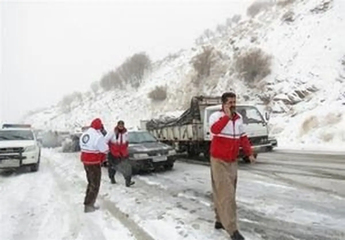 وقوع برف و کولاک در 14 استان کشور