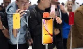 در انتظار کاهش قیمت محبوب‌ترین آیفون 2018 باشید