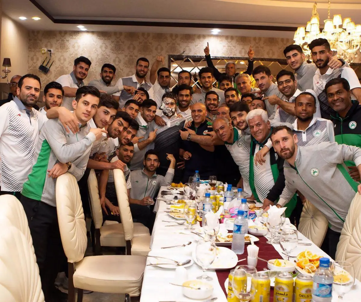 جشن تولد پرحاشیه مدافع ذوب آهن