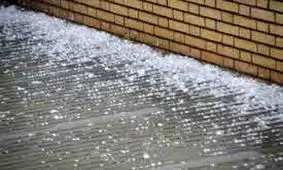 بارش شدید تگرگ در خرمشهر/ فیلم