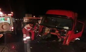 امدادرسانی هلال‌احمر به‌تصادف زنجیره‌ای/ ۱۰۰ نفر آسیب دیدند