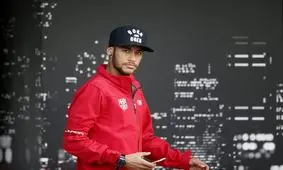 نیمار در رقابت شترسواری اول شد!