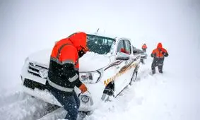 وقوع برف و بوران در لرستان/ ۲۲ اکیپ راهداری در جاده‌ها مستقر شدند