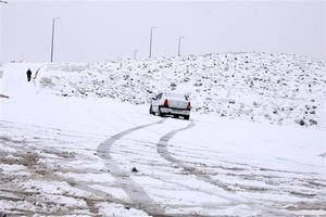 ۱۴۱۰ کیلومتر برف روبی در ۱۰۳ محور استان اصفهان انجام شد