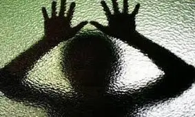 تجاوز راننده تاکسی به زن مسافر+عکس