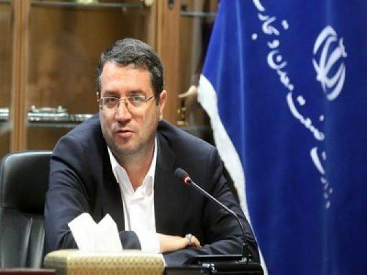 چگونه قیمت خودرو پایین میآید؟/ وزیر صنعت پاسخ میدهد