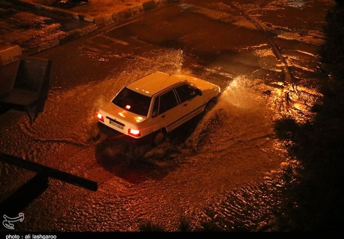 آب‌گرفتگی معابر شهر سمنان به روایت تصویر