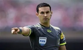 داور مکزیکی ایران – عمان را سوت می زند