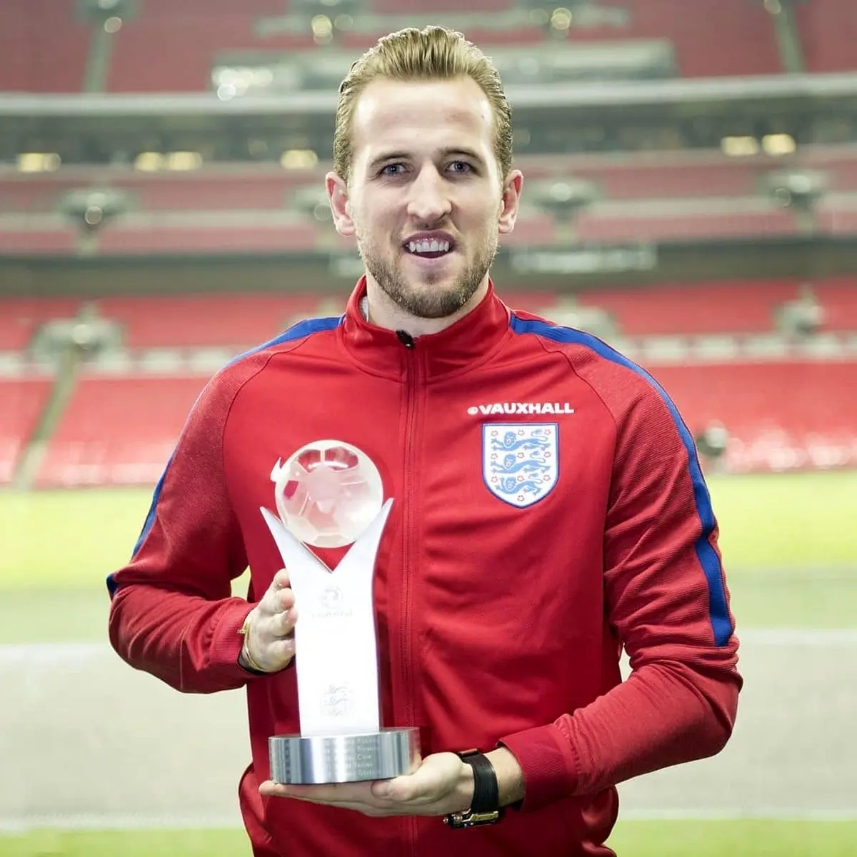 هری کین بازیکن سال فوتبال انگلیس شد