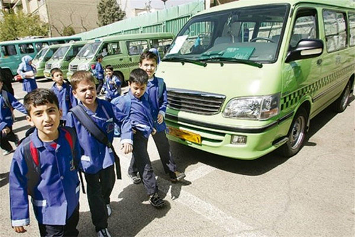 ۱۸ خودروی سواری متخلف سرویس مدارس توقیف شدند